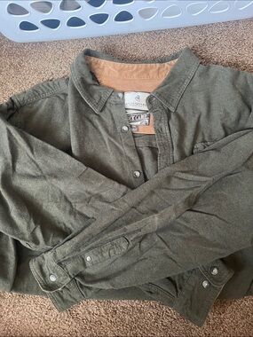 Legendary Whitetails Olive Green Button-Front Shirt Jacket with Tan Inner Collar